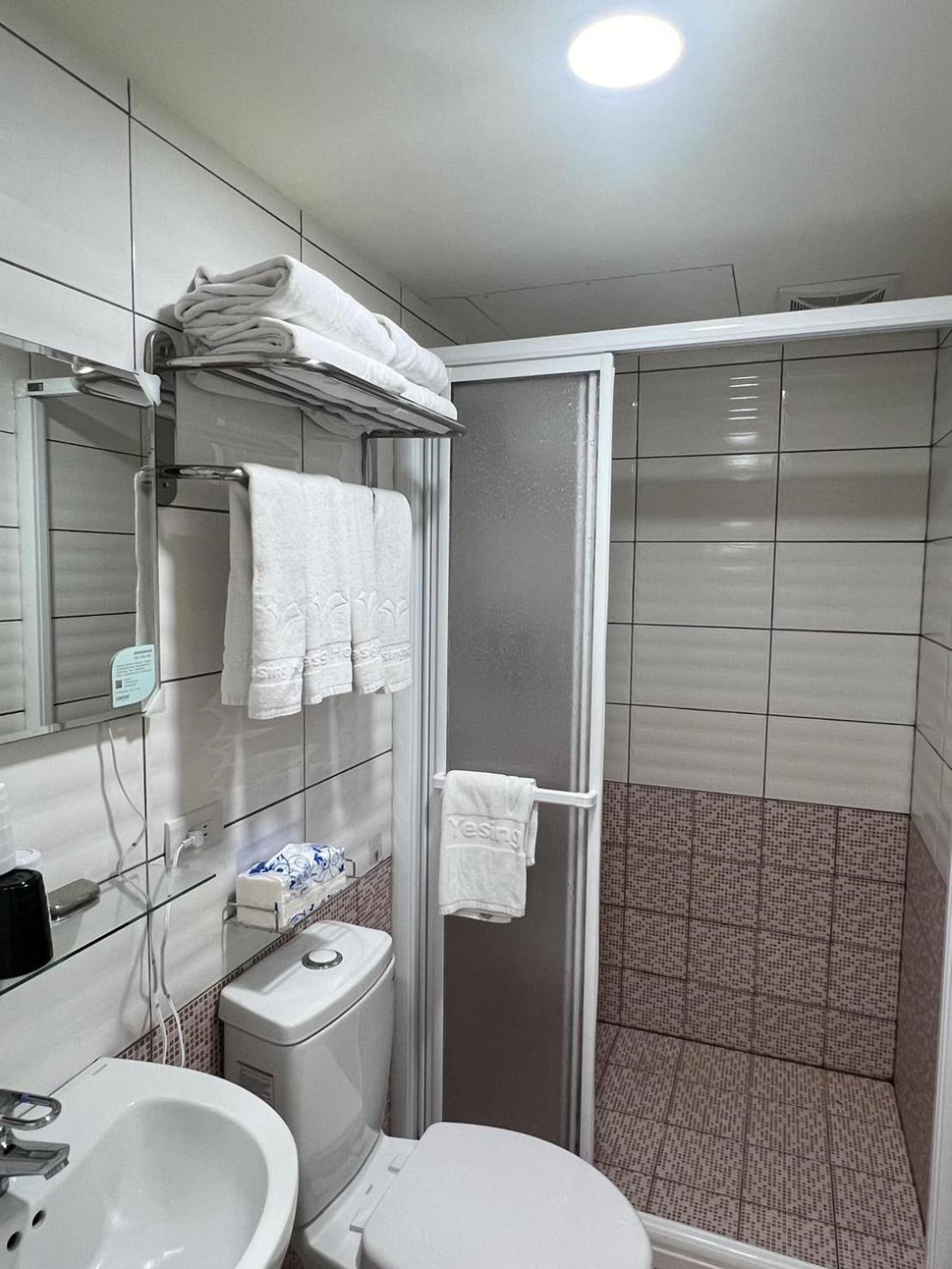 Yesing Hotel Taipei Bagian luar foto